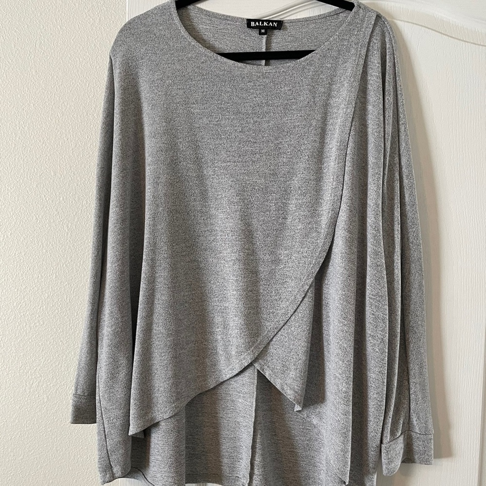 Long Sleeve Gray women’s top